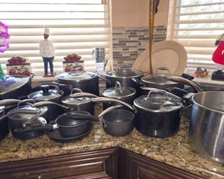 Kitchen Pots and Skillets in all Sizes