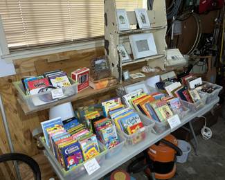 Books & frames