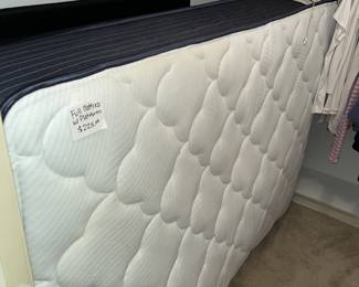 Serta full size mattress & platform