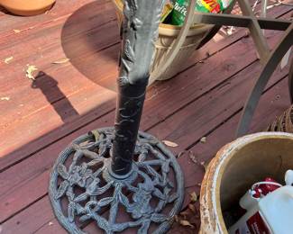 Iron umbrella stand