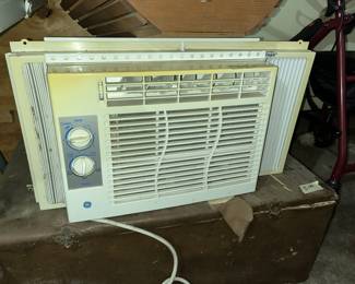 Small GE window A/C