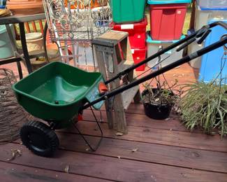 Scott's spreader