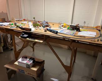 Train table and components