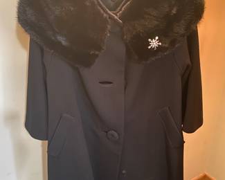 Vintage Woold Coat with Fur Collar