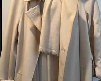 Women’s designer clothing—sizes 2-6—Burberry, St John, Worth, Carlisle, J. McLaughlin, and more