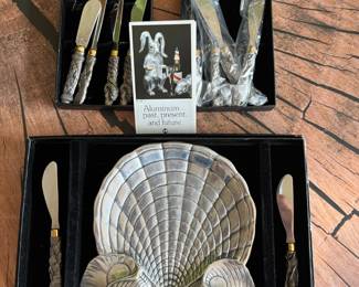 A wide selection of Arthur Court trays and serving pieces