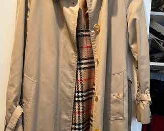 Women’s designer clothing—sizes 2-6—Burberry, St John, Worth, Carlisle, J. McLaughlin, and more