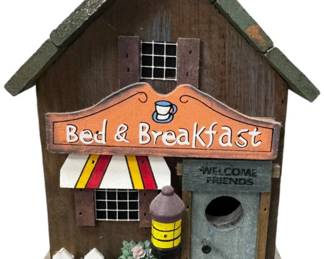 Bed Breakfast Birdhouse