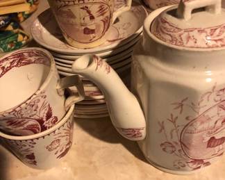 CHILDREN'S TEA SET