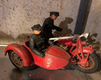 HUBLEY  CAST IRON MOTORCYCLE TOY WITH SIDE CAR