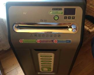 PAPER SHREDDER