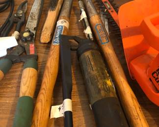 YARD TOOLS 