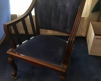 NAVY SIDE CHAIR