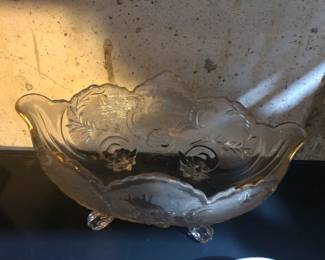 GLASS FOOTED BOWL