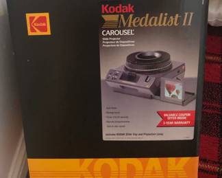 SLIDE PROJECTOR & SLIDE TRAYS