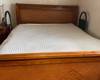 Bassett Queen Bed with Sleep. Number Bed