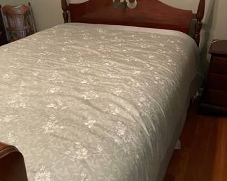 Cherry Queen Bed