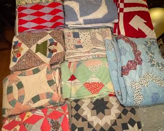 Machine and hand stitched Quilts 