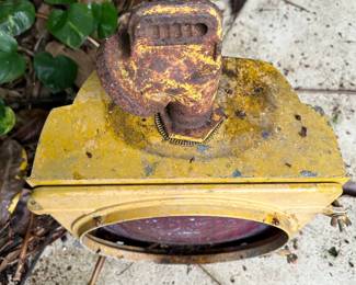 VINTAGE TRAFFIC LIGHT