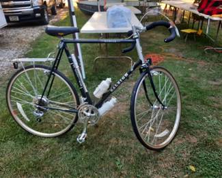 Raleigh Kodiak touring bike very nice condition 