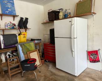 Wanna buy an fridge? Please? 