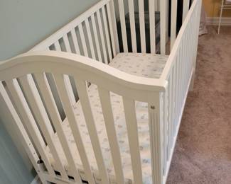 Greco Crib With Mattress  In Excellent  Condition 