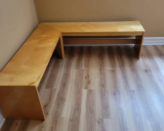 Wood Corner Bench 