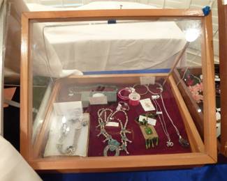 FUN VINTAGE JEWELRY, SO MUCH,YOU WILL BE AMAZED!