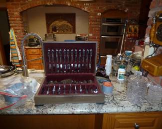 WISH IT WAS STERLING! A NICE SILVERWARE SET, GOOD QUALITY