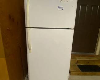 Upright refrigerator/freezer $100