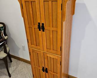 Storage cabinet 