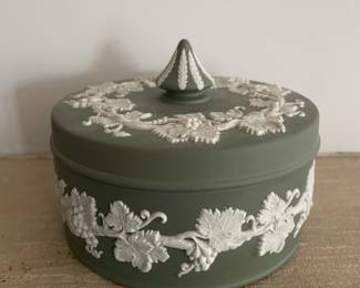 Wedgwood Jasperware Green & White Trinket Box