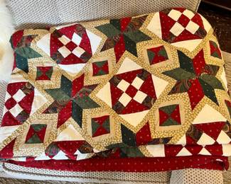 Farmhouse Calico Patchwork Star Quilt