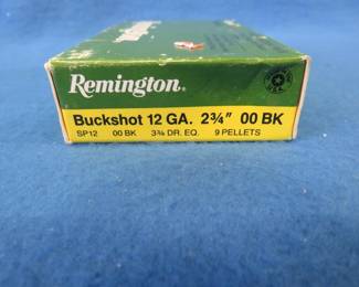 Lot 376. Remington 12-gauge 00 buckshot.&nbsp; 2 3/4".&nbsp; Full box of five rounds.