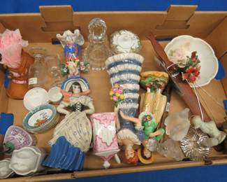 Lot 45. Collectible smalls