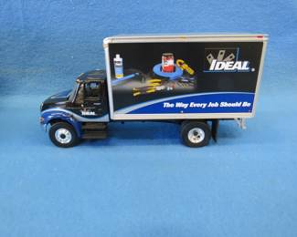 Lot 254. 2010 First Gear International Durastar.&nbsp; Die-cast truck with original box.