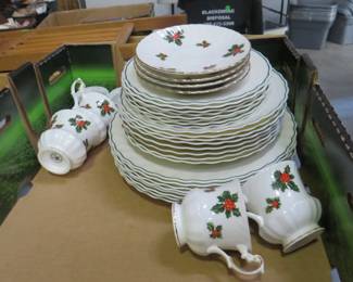 Lot 222. Service of eight Christmas dishes. Cups and saucers do not match