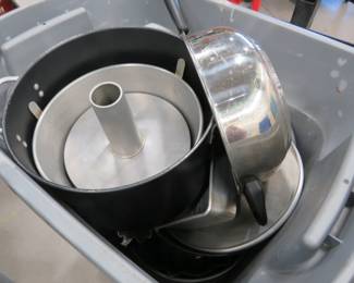 Lot 228. Kitchenware, some vintage some not