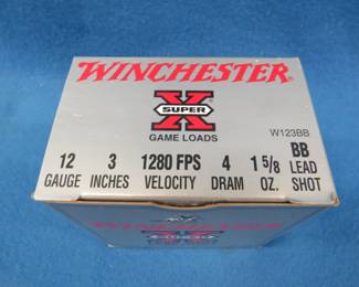 Lot 104. Winchester Super X 12 gauge.&nbsp; 3" BB lead shot.&nbsp; Full box of 25 rounds.