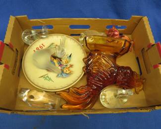 Lot 218. Crystal and glass collectibles