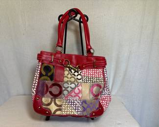 Coach quilt pattern purse