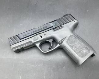 Smith & Wesson SD9 9mm