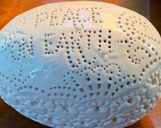 Porcelain egg “Peace on Earth” by the late Frank Fleming (Alabama) 