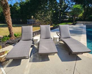 Pool Lounge Chairs