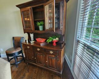 Serving Cabinet with Hutch