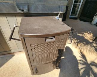 Outdoor Cooler