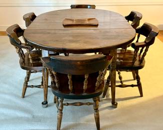 Dining Table & 8 Armchairs