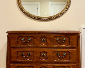 Henredon Dresser & Gold Gilt Oval Mirror