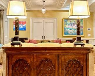 Sofa Console with Lift Television 