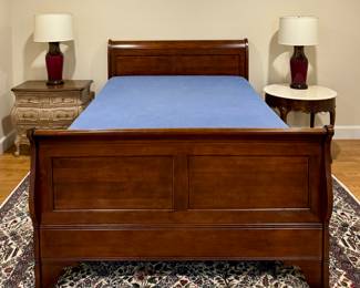Queen Sleigh Bed with Tempurpedic Mattress 